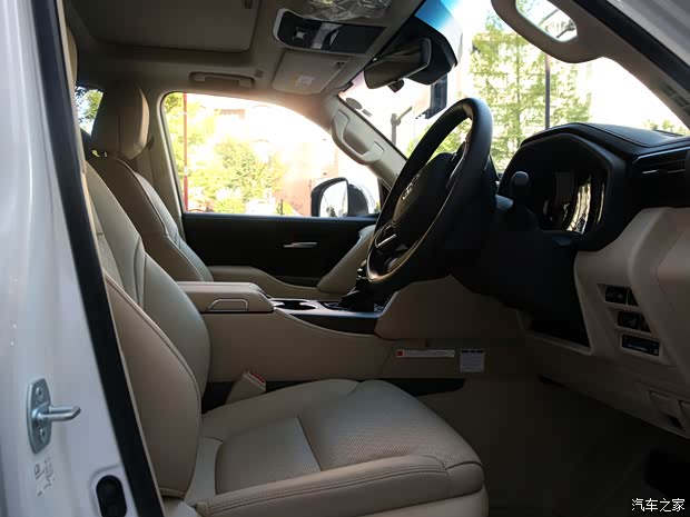 豐田(進(jìn)口) 蘭德酷路澤(進(jìn)口) 2022款 ZX 日本版