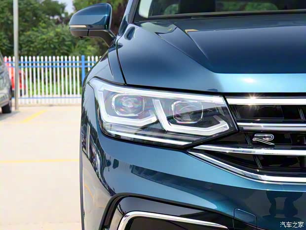 上汽大众 途观L 2022款 380TSI 自动四驱基本型