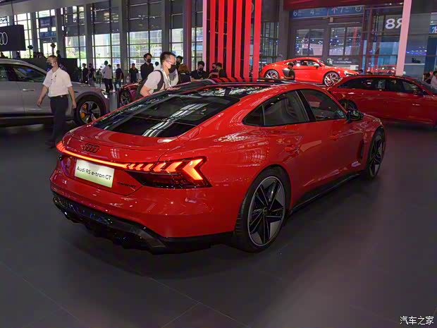 Audi Sport 奧迪RS e-tron GT 2021款 基本型