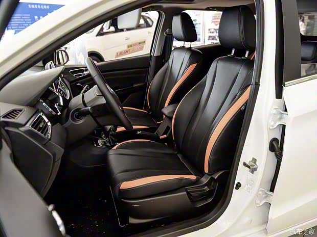 上汽通用五菱 寶駿310 2016款 1.2L 手動(dòng)豪華型