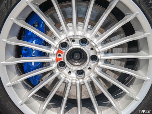 ALPINA B4 BITURBO 2016款 B4 BITURBO Coupe