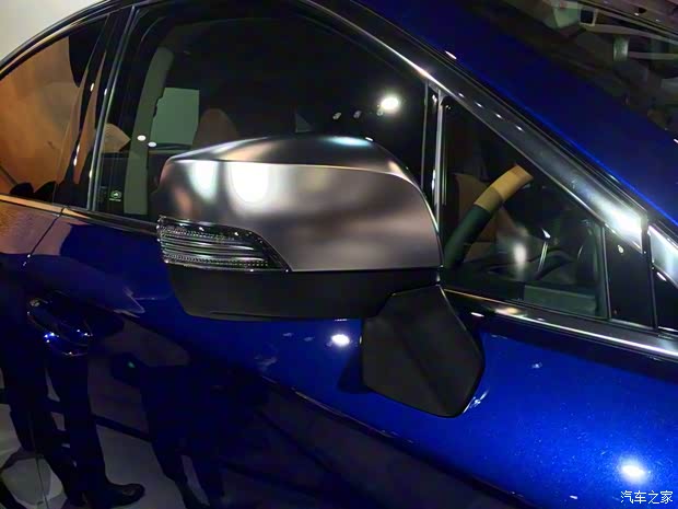 斯巴鲁 力狮 2016款 2.0T B4 Sportiva