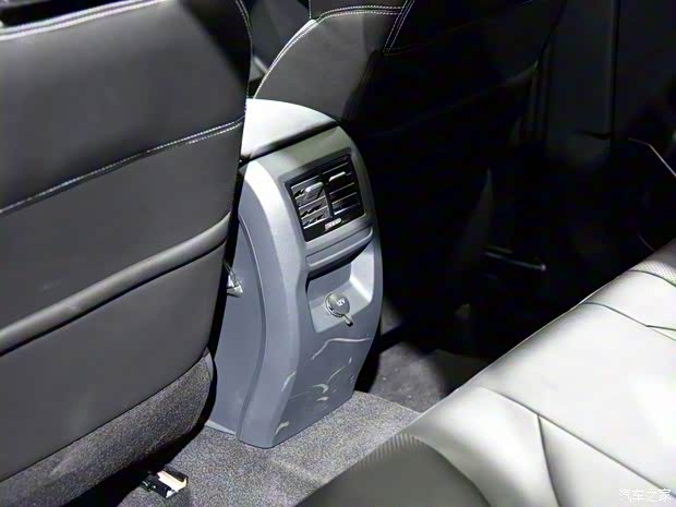 江鈴汽車 馭勝S330 2016款 基本型