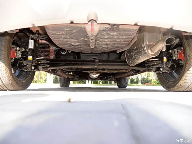 北京汽车 绅宝X25 2015款 1.5L 手动精英型 北京汽车 绅宝X25 2015款 1.5L 手动精英型