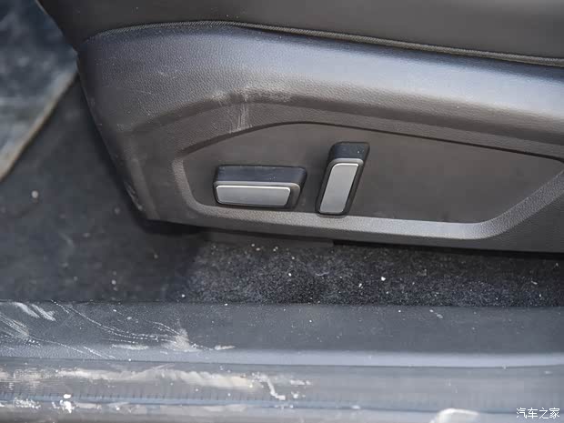 雷諾 江鈴集團(tuán) 羿 2021款 450km 光耀豪華 雙電機(jī)版