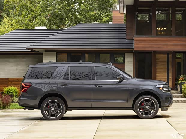 福特(進(jìn)口) Expedition 2022款 Stealth Edition Performance Package