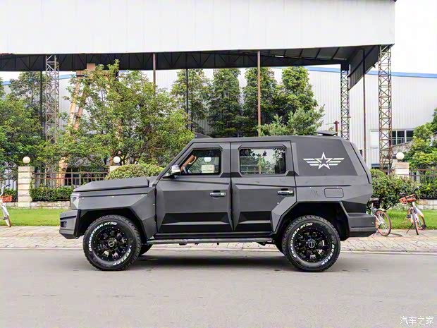 北京汽車 北京BJ80 2017款 2.3T 捍衛(wèi)者版