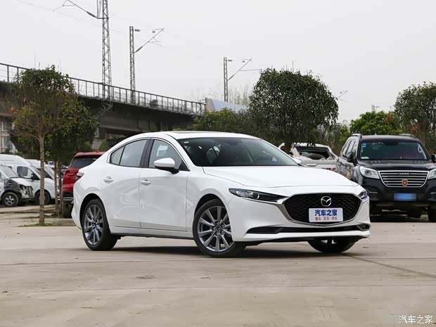 长安马自达 马自达3 昂克赛拉 2021款 2.0L 自动质雅版