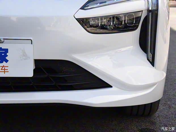 雷諾 江鈴集團(tuán) 羿 2021款 450km 光耀豪華 雙電機(jī)版