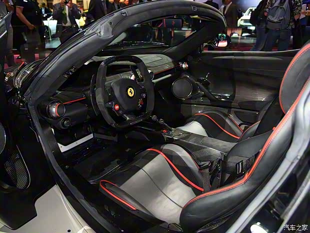 法拉利 LaFerrari 2017款 6.3L 敞篷版 法拉利 LaFerrari 2017款 6.3L 敞篷版