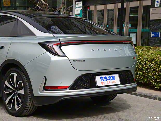 北汽新能源 极狐 阿尔法S(ARCFOX αS) 2021款 试装版