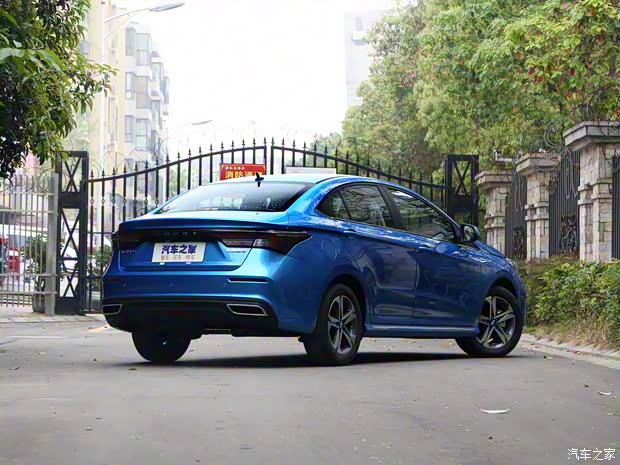 奇瑞汽车 艾瑞泽5 PLUS 2021款 小AI 1.5L CVT享PLUS 奇瑞汽车 艾瑞泽5 PLUS 2021款 小AI 1.5L CVT享PLUS