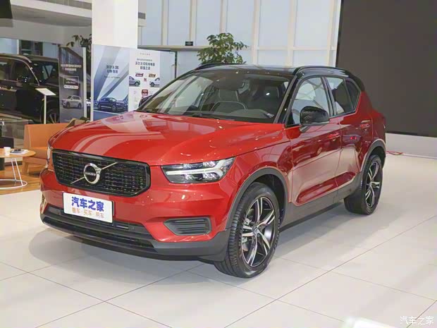 沃尔沃亚太 沃尔沃XC40 2022款 T4 四驱智远运动版 沃尔沃亚太 沃尔沃XC40 2022款 T4 四驱智远运动版