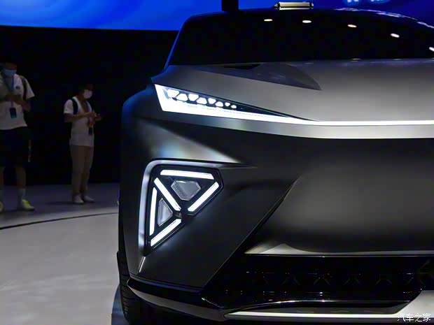 上汽集團 R汽車ES33 2021款 基本型