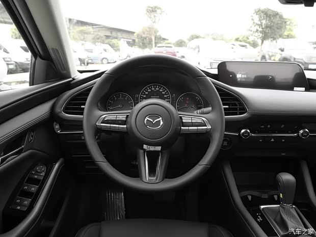 长安马自达 马自达3 昂克赛拉 2021款 2.0L 自动质雅版