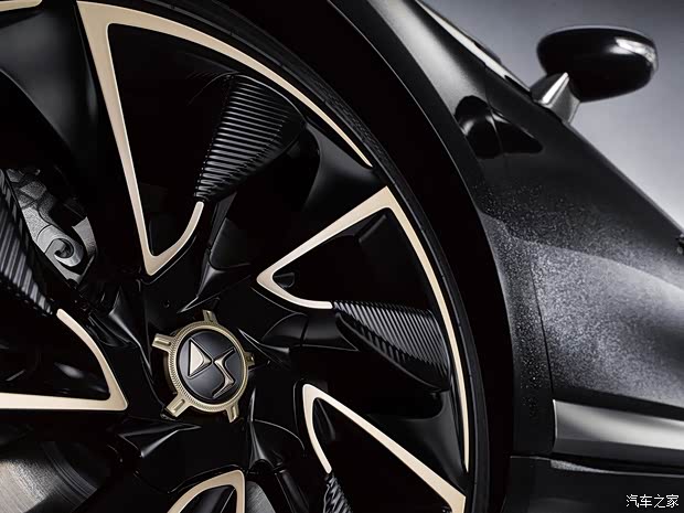 雪鐵龍(進(jìn)口) DS 5(進(jìn)口) 2016款 Commande Speciale