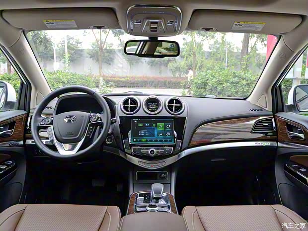 比亚迪 唐 2015款 2.0T 四驱旗舰型 比亚迪 唐 2015款 2.0T 四驱旗舰型