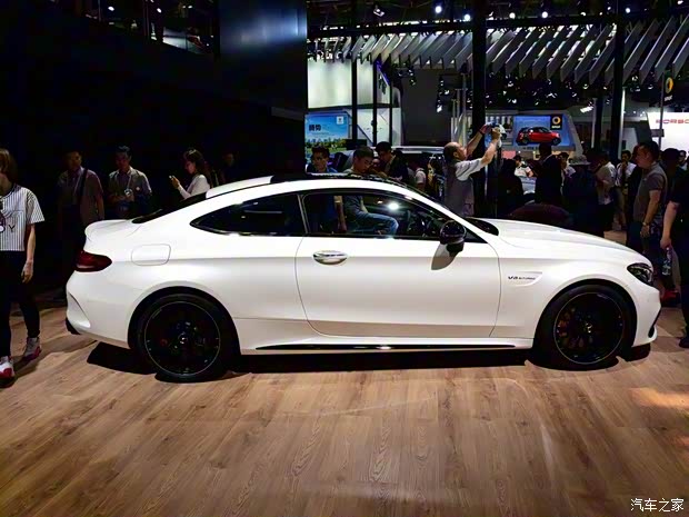 梅赛德斯-AMG 奔驰C级AMG 2015款 AMG C 63 S Coupe