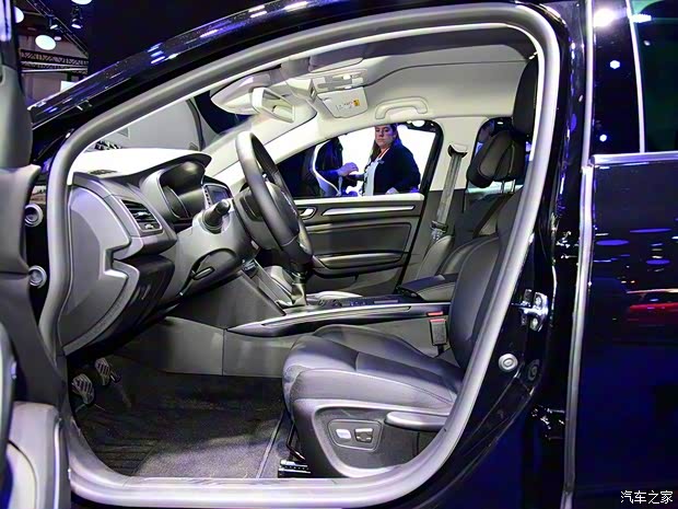 雷诺 梅甘娜 2015款 基本型 雷诺 梅甘娜 2015款 基本型