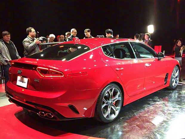 起亚(进口) Stinger 2018款 基本型 起亚(进口) Stinger 2018款 基本型