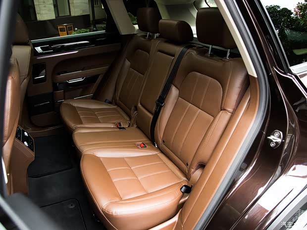 众泰汽车 众泰T700 2017款 1.8T 双离合尊贵型贺岁版