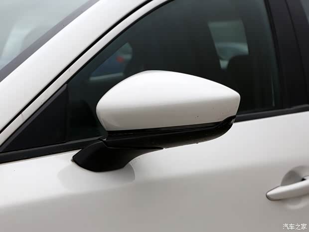 长安马自达 马自达3 昂克赛拉 2021款 2.0L 自动质雅版