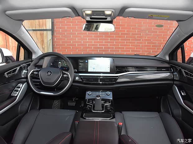 雷諾 江鈴集團(tuán) 羿 2021款 450km 光耀豪華 雙電機(jī)版