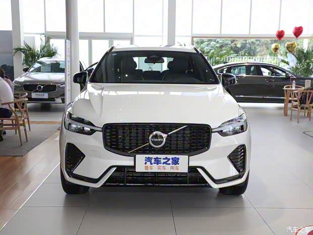 沃尔沃亚太 沃尔沃XC60 2022款 B5 四驱智逸运动版