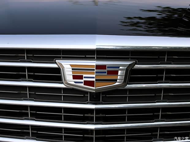 上汽通用凯迪拉克 凯迪拉克XT5 2017款 周年庆版 28T 四驱铂金版 上汽通用凯迪拉克 凯迪拉克XT5 2017款 周年庆版 28T 四驱铂金版