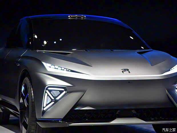 上汽集團 R汽車ES33 2021款 基本型