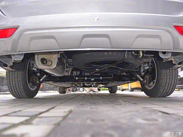 東風(fēng)風(fēng)行 風(fēng)行S500 2015款 1.5L MT