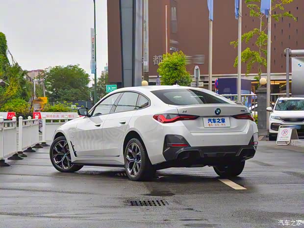 寶馬(進(jìn)口) 寶馬i4 2022款 eDrive40