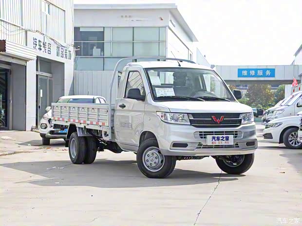 上汽通用五菱 五菱荣光新卡 2021款 1.8L基本型单排双后轮LJ479Q6 上汽通用五菱 五菱荣光新卡 2021款 1.8L基本型单排双后轮LJ479Q6