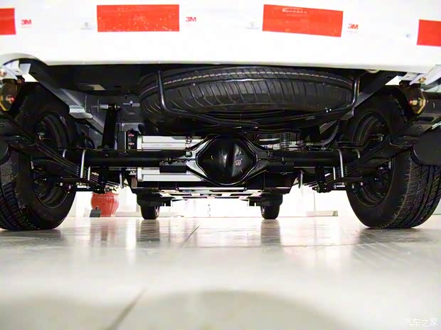 福汽新龙马 启腾M70EV 2017款 纯电动 厢式运输车2座