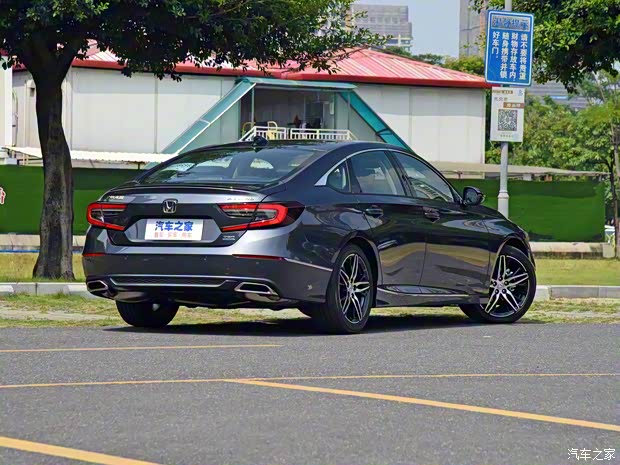 广汽本田 雅阁 2022款 260TURBO 幻夜·旗舰版 广汽本田 雅阁 2022款 260TURBO 幻夜·旗舰版