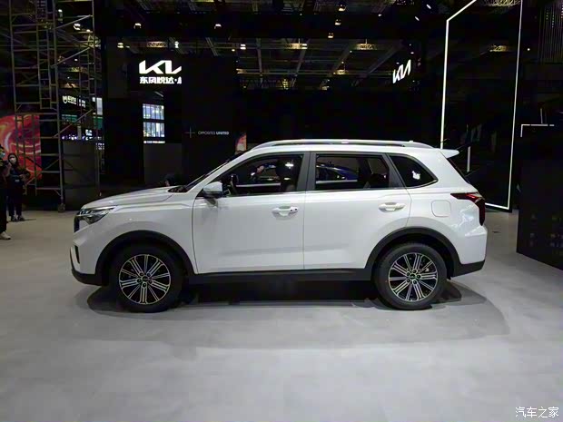 东风悦达起亚 智跑 2021款 基本型 东风悦达起亚 智跑 2021款 基本型