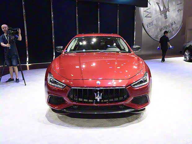 玛莎拉蒂 Ghibli 2018款 3.0T 标准版