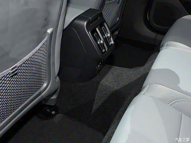 Polestar Polestar 2 2021款 雙電機(jī)長(zhǎng)續(xù)航