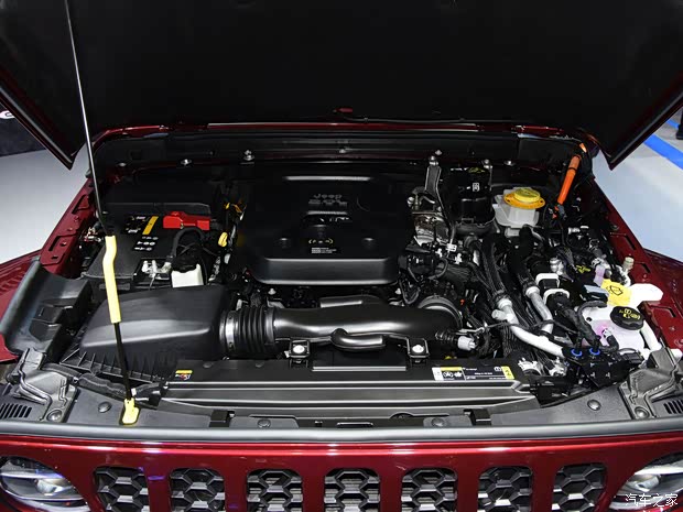 Jeep(进口) 牧马人新能源 2021款 四门 2.0T 4xe 撒哈拉先行版