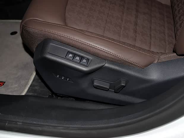 东风雪铁龙 雪铁龙C6 2016款 基本型