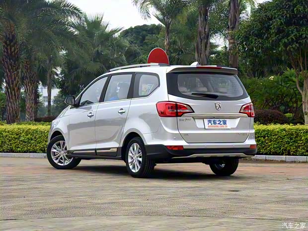 上汽通用五菱 宝骏730 2016款 1.8L 手动豪华型 7座