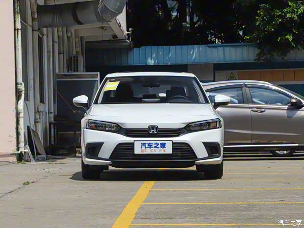 東風(fēng)本田 思域 2022款 180TURBO CVT尚擎版