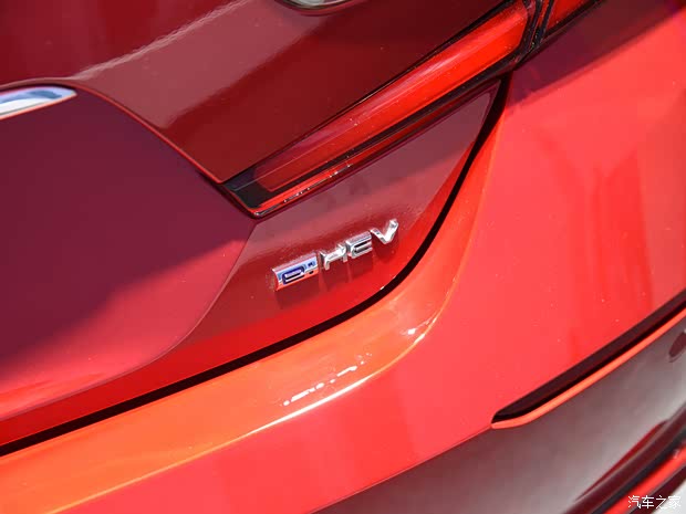 广汽本田 雅阁 2022款 2.0 i-MMD混动 幻夜·锐尊版