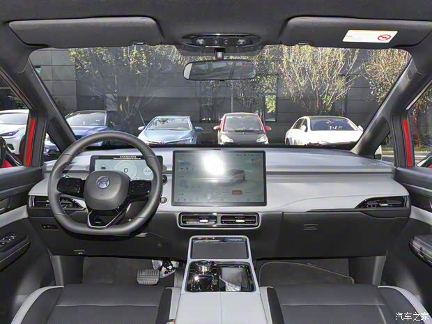 合創(chuàng)汽車 合創(chuàng)Z03 2021款 潮玩版