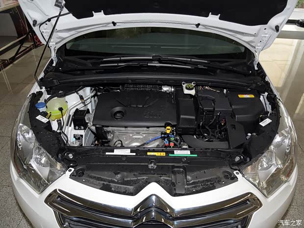 东风雪铁龙 雪铁龙C4L 2015款 1.8L 手动领先版