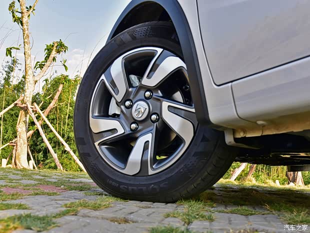 上汽通用五菱 寶駿310W 2017款 1.5L 手動豪華型