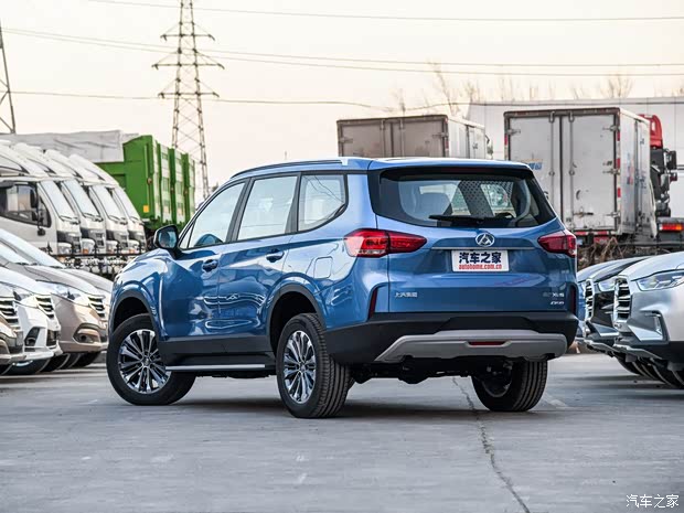 上汽大通MAXUS 上汽大通D90 2017款 2.0T 手动两驱 火星 上汽大通MAXUS 上汽大通D90 2017款 2.0T 手动两驱 火星