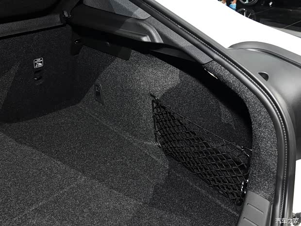 Polestar Polestar 2 2021款 雙電機(jī)長(zhǎng)續(xù)航