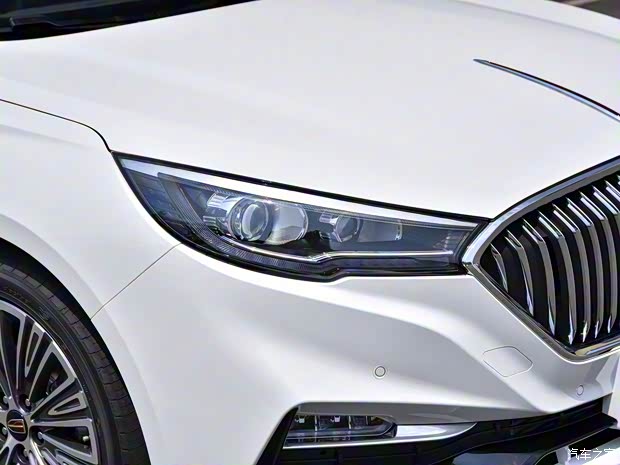 一汽红旗 红旗H5 2022款 1.8T 自动智联旗享版