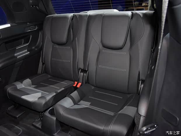 北京奔驰 奔驰EQB 2021款 EQB 350 4MATIC 北京奔驰 奔驰EQB 2021款 EQB 350 4MATIC